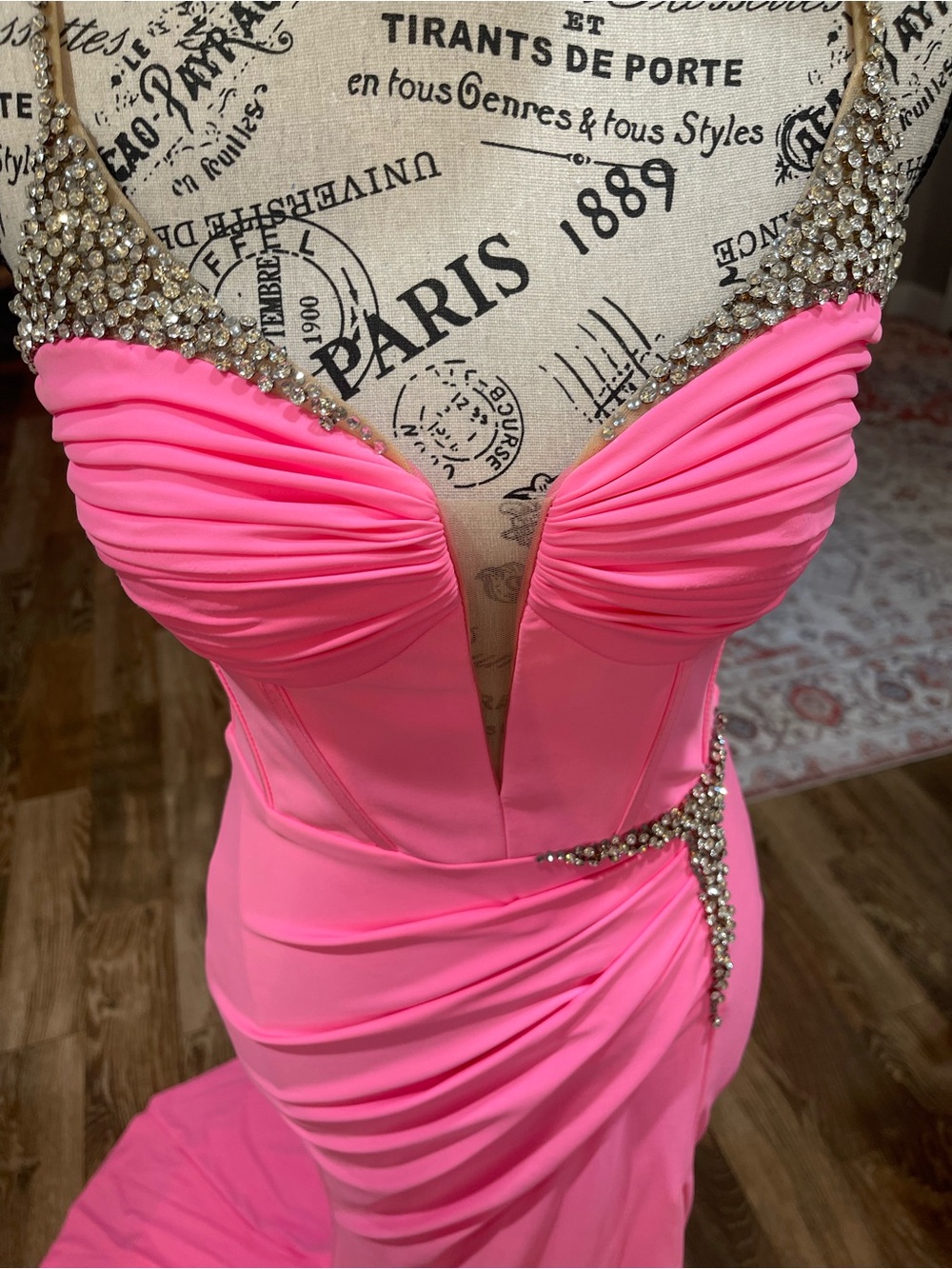 Beautiful Ashley Lauren~at a steal! Glamorous Pink Beaded-Shoulder Gown - Picture 3 of 8
